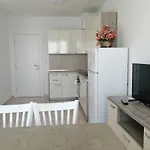 хоризонт м Apartment *