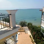Apartment хоризонт м