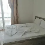 Apartment хоризонт м
